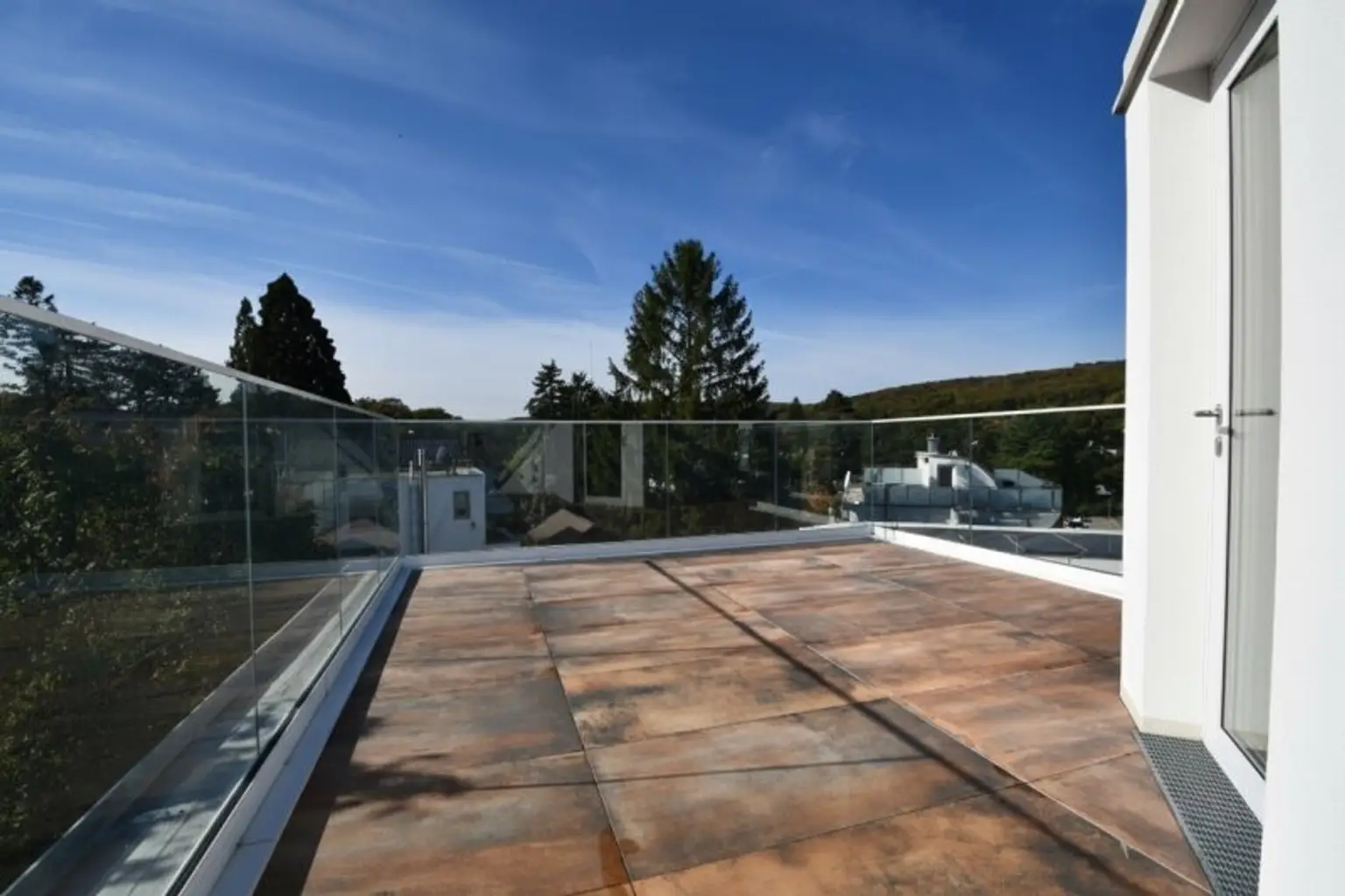 THE UNIQUE HILL SIDE RESIDENCES