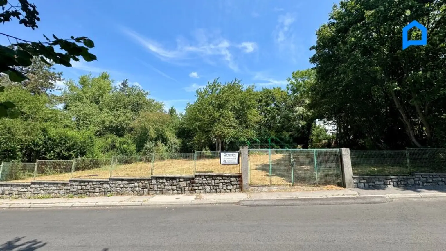 "Platz für Ihre Vision -- Baugrund ca. 952 m² -- optimale Breite u. Tiefe -- Südhang am Wolfersberg."