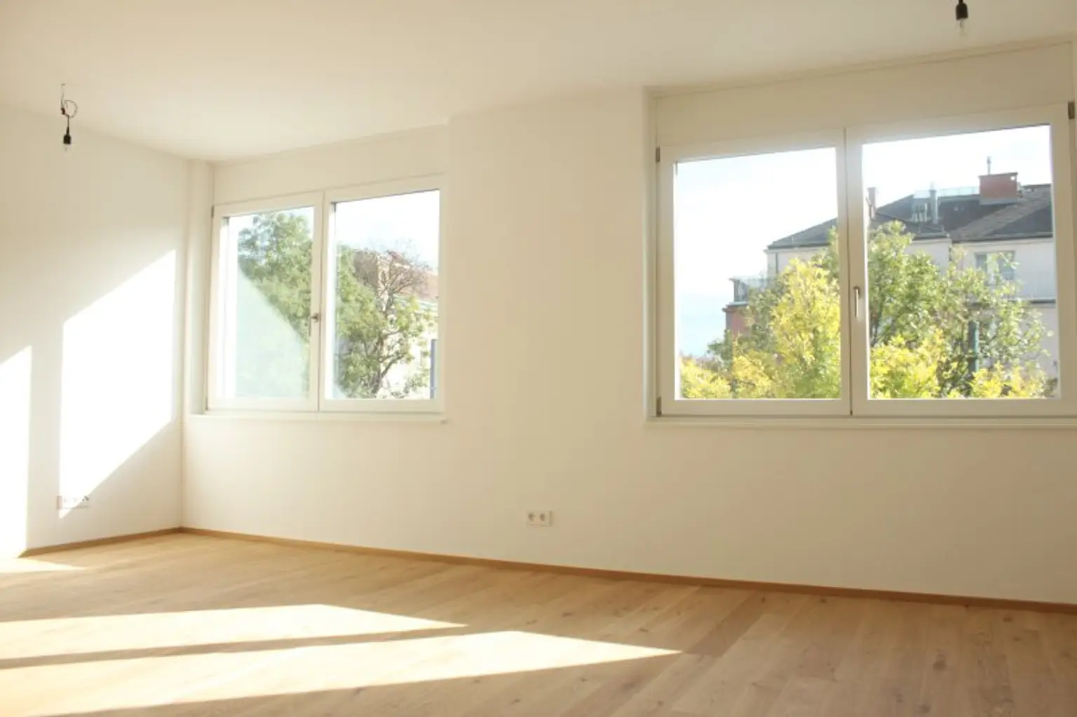 Sonnige 2-Zimmer-Wohnung - Klimaanlage - Sehr guter, gepflegter Zustand - Ausgezeichnetes Raumkonzept