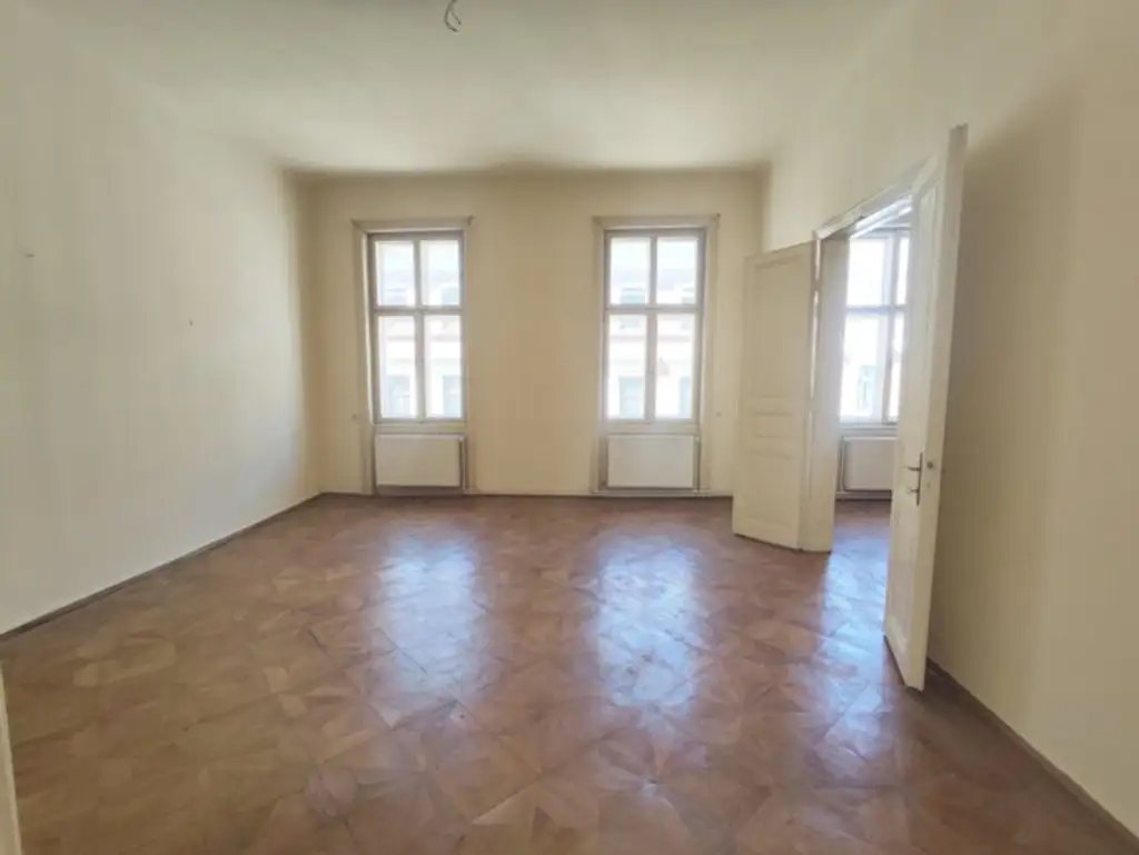 Hörlgasse! Großzügige Altbauwohnung zum selbst gestalten im 3. Liftstock in zentraler Citylage!