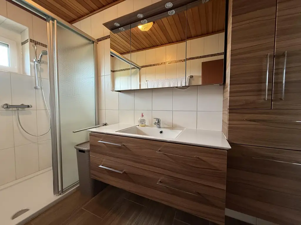 Gepflegter Bungalow unweit von Leiben - Garten inklusive!