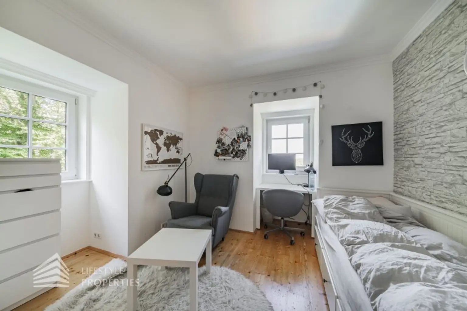 Wunderschöne Villa mit Pool und weitläufigem Grundstück, Nähe Pressbaum