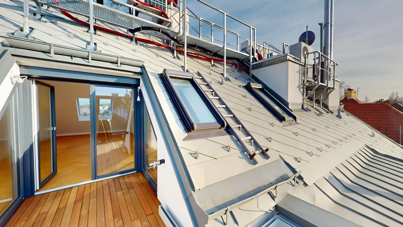 Traumhafte Dachwohnung im Hietzinger Cottage I Altbaujwel