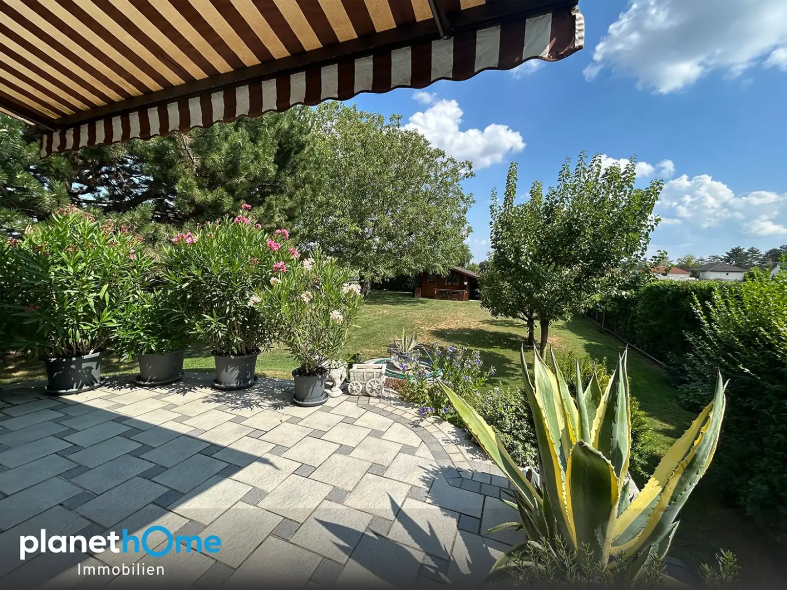 Terrasse Gartenblick