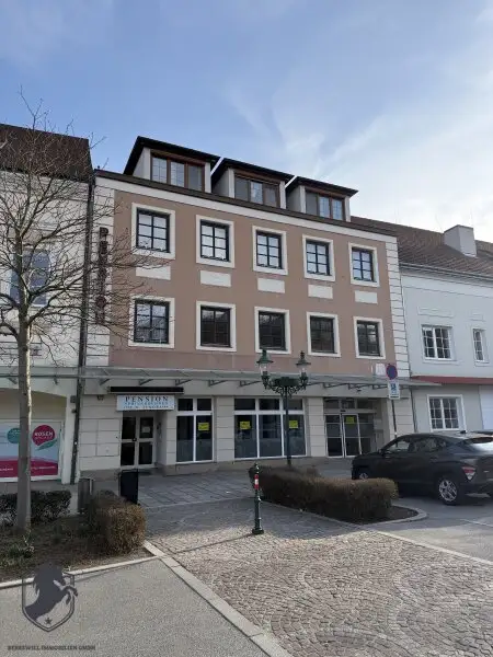 Ordination / Praxisfläche – ca. 380 m² – Hauptplatz Tulln – barrierefrei mit Lift