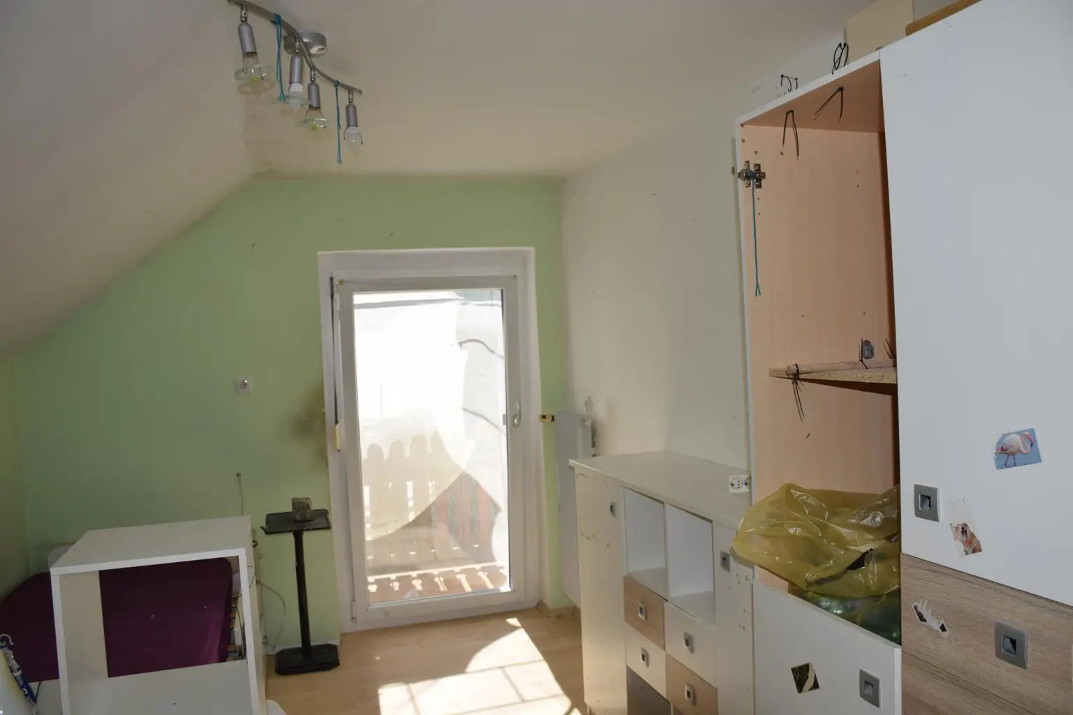Sanierungsbedürftiges Wohnhaus in Waldrandlage