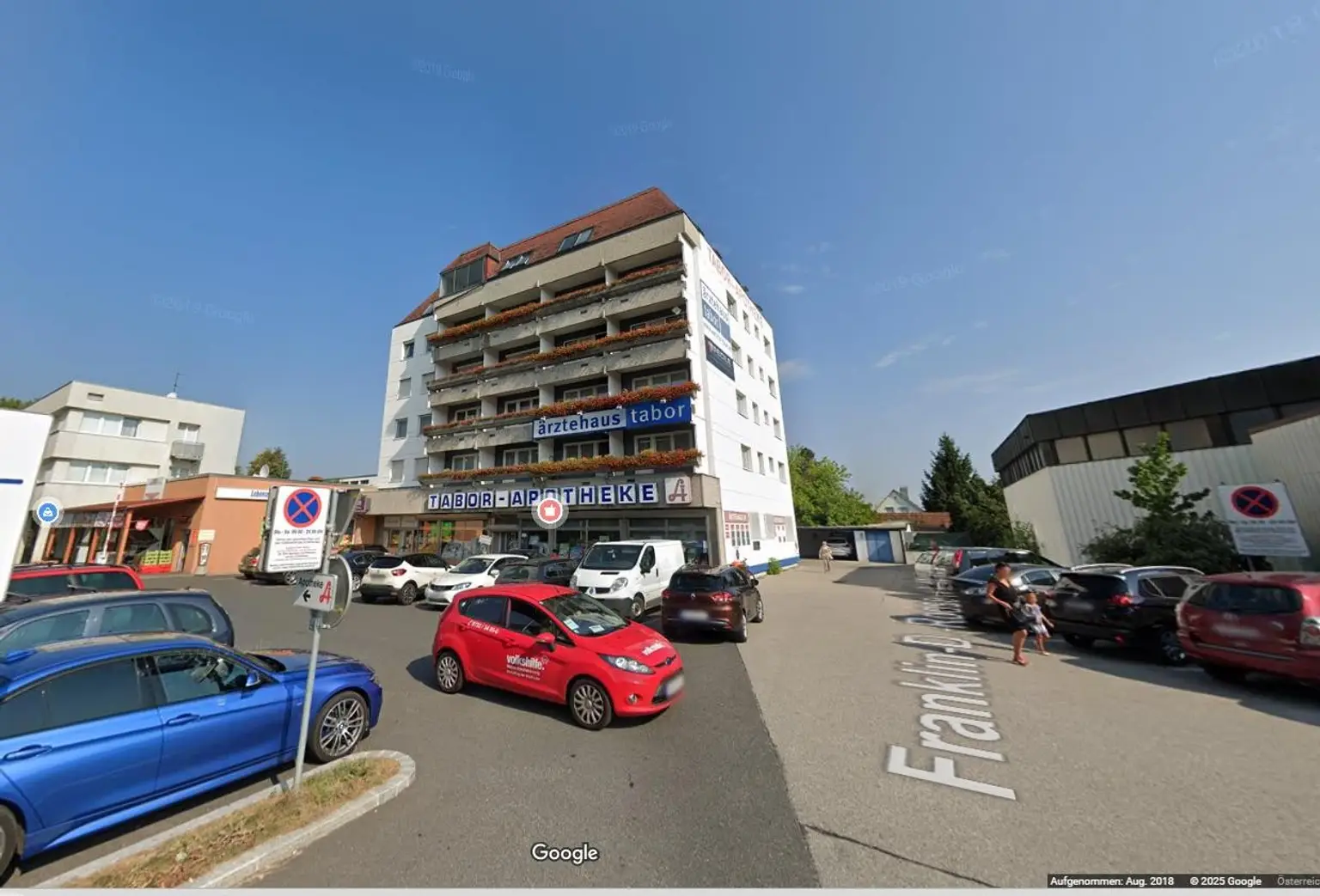 Büros im Ärztehaus - Tabor  ideal für Arztpraxen oder Kanzleiein-  bis   zu   600 m2 verfügbar.