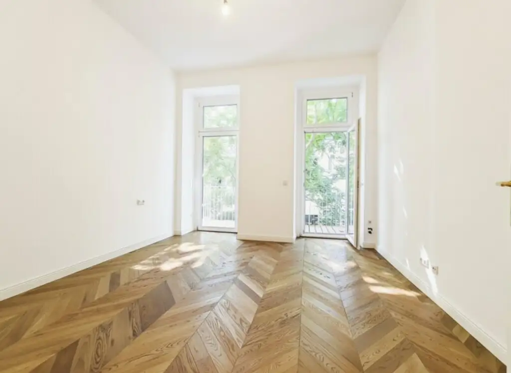 ++NEU++ Premium-Erstbezug 4-Zimmer-Stilaltbau plus 2 BALKONEN mit luxuriösem Finish! ++Absolut ruhig gelegen in Top Location NÄHE Urania! U-Bahn & CAT ++