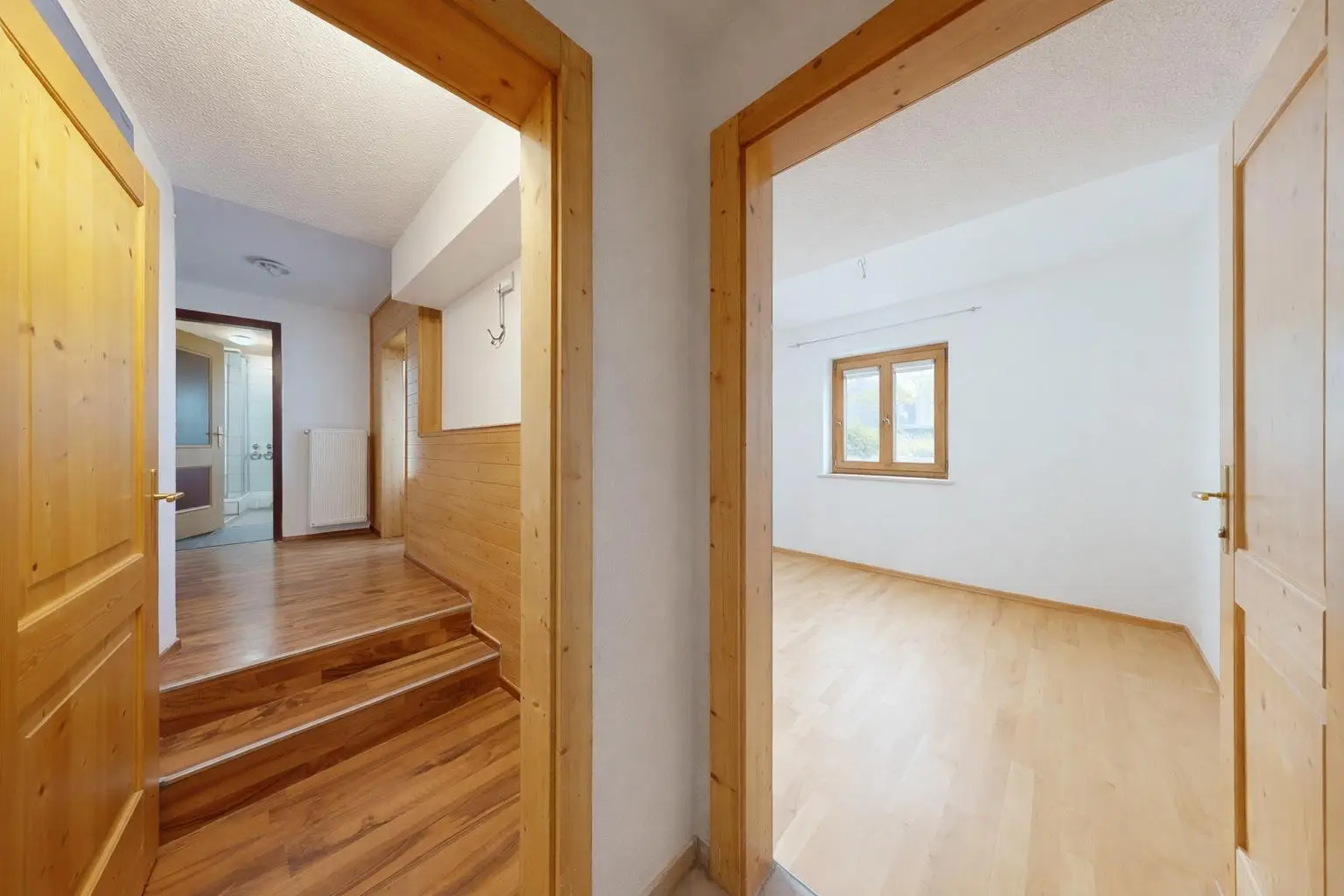 Wenns - Wohnung - Flur