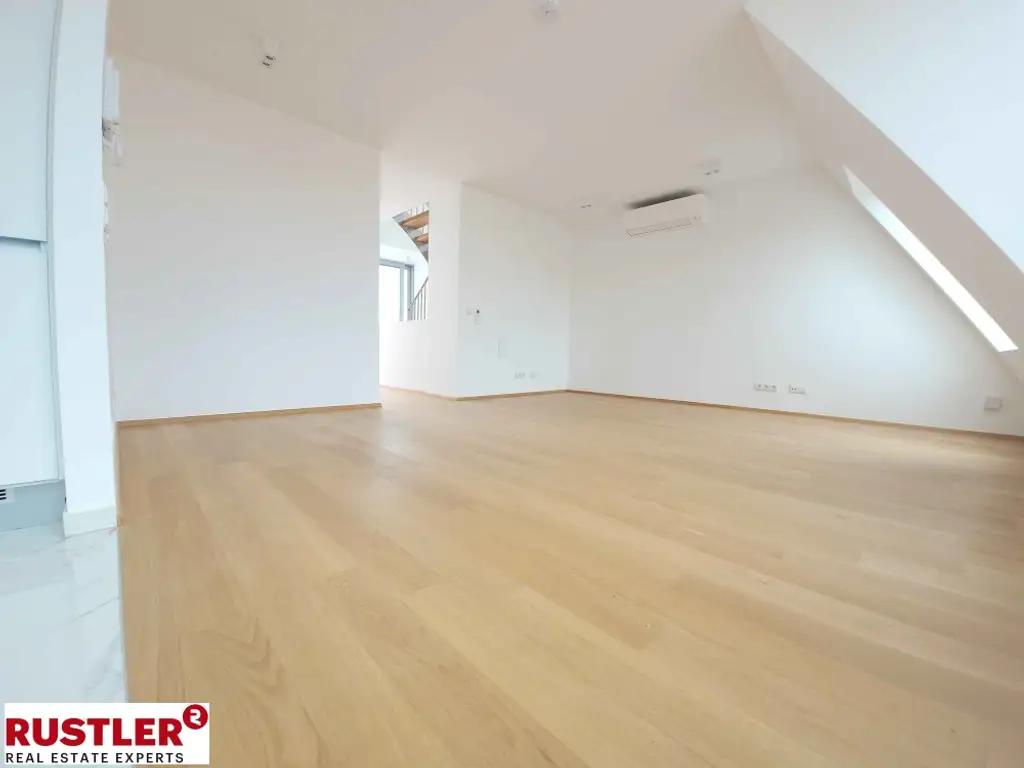 Luxuriöse Dachterrassenwohnung auf 3 Etagen direkt an der U3 - klimatisiert - mit Garage!