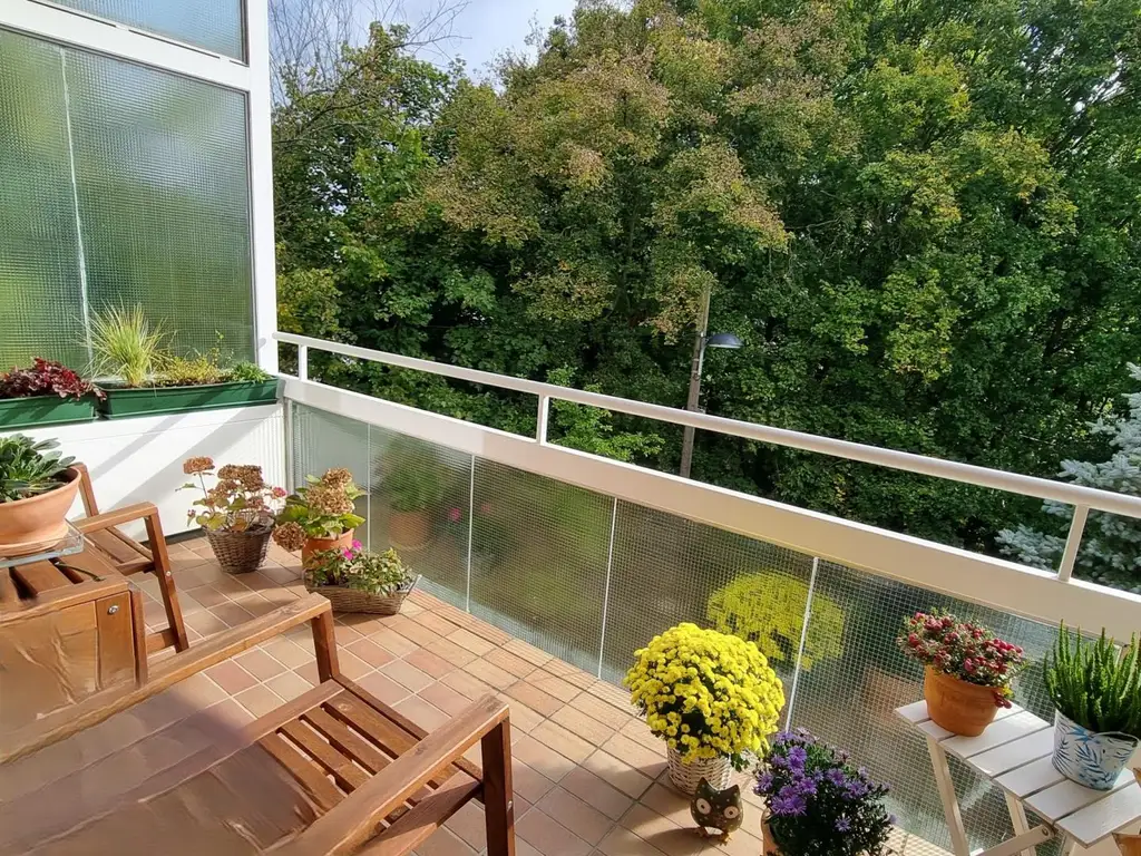 WOHNUNG  MIT  WOHNRECHT