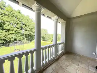 Loggia hinten (DG)