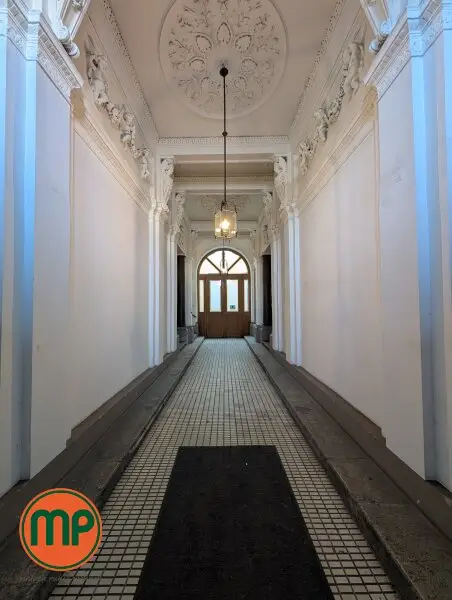 Prachtresidenz am Burggarten: 200 m² Eleganz & Geschichte