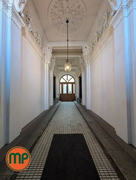 Prachtresidenz am Burggarten: 200 m² Eleganz & Geschichte