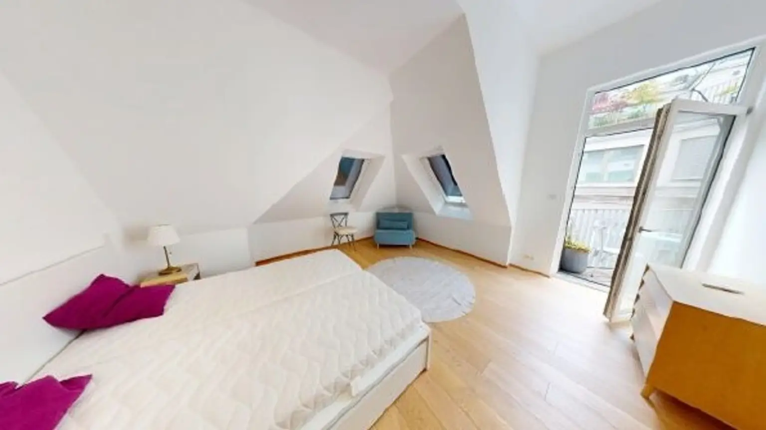 Schlafzimmer 1