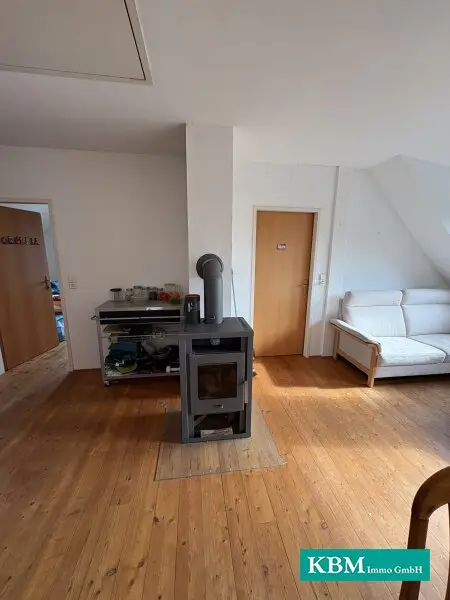 Endlich Zuhause: Wo Platz auf Lebensqualität trifft! - Haus mit 10 Zimmern, Garage und 5 Bädern