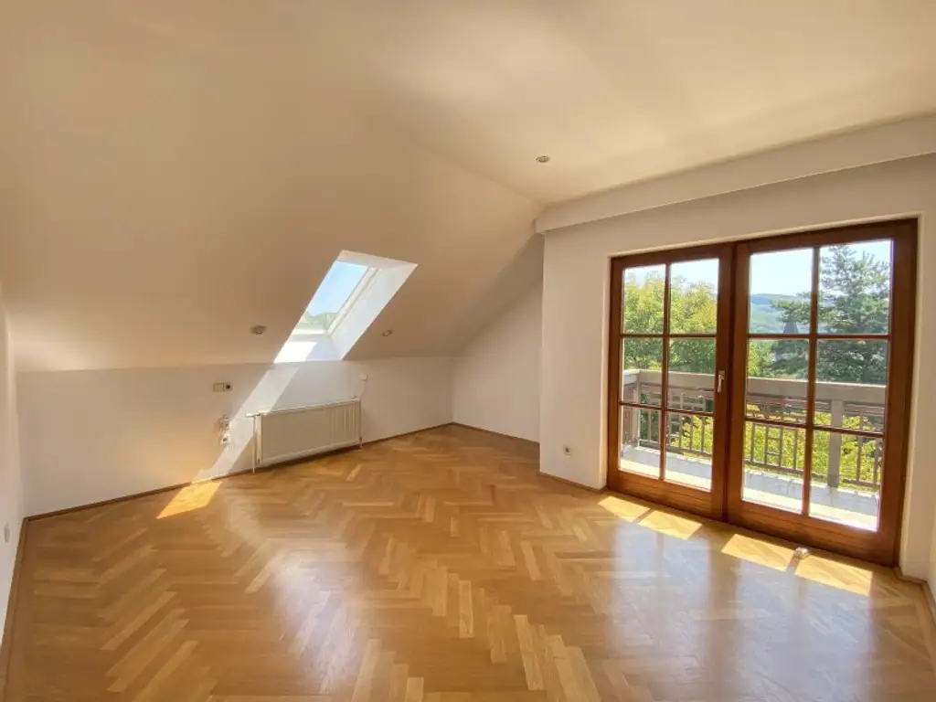PREISREDUKTION + ALTVILLA + FERNSICHT + SONNIG + schöner GARTEN + PERFEKTE Einteilung!
