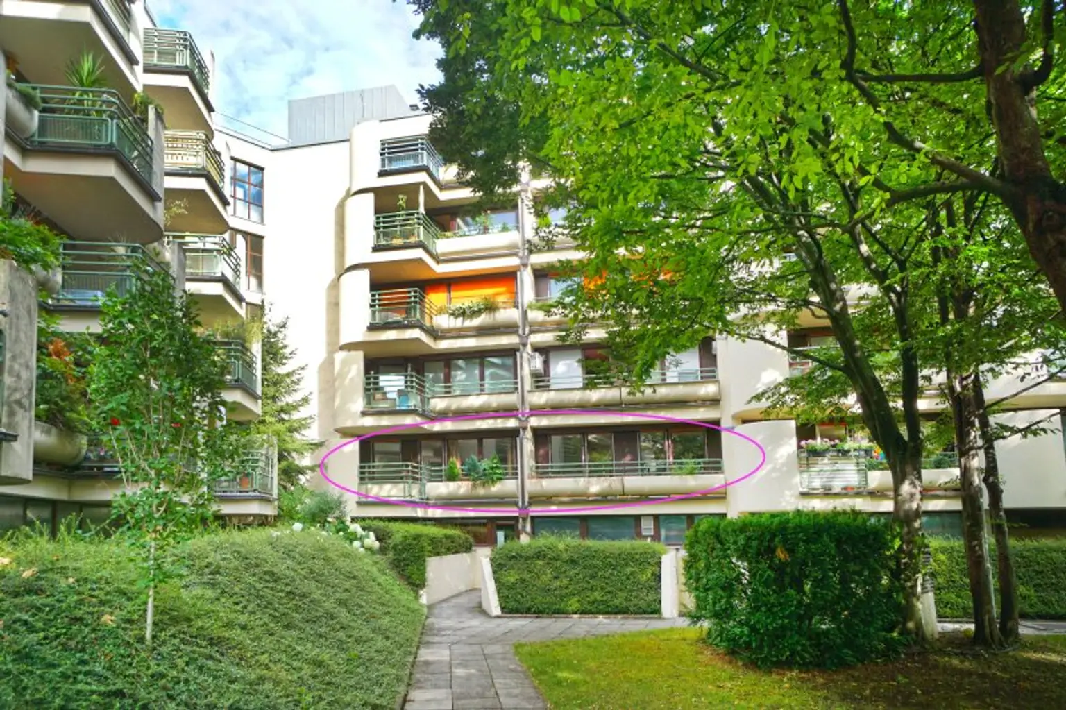 Familienfreundliche, barrierefreie Wohnung mit Loggia & Hallenbad nahe U4-Hütteldorf