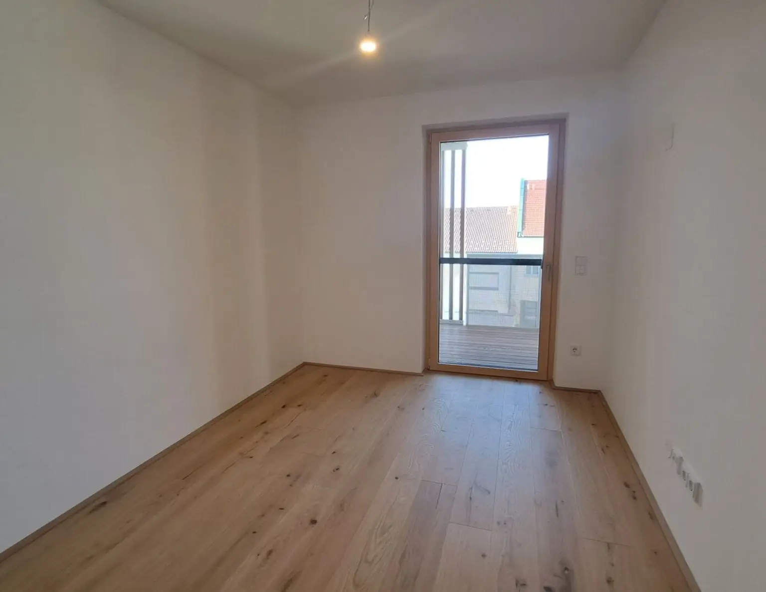 Sonnig Wohnen, Rosig Leben - Daheim in Neusiedl am See!