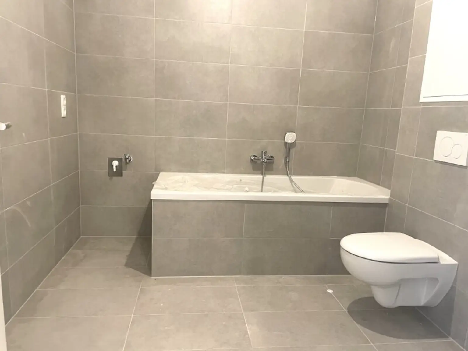 Tolle 2-Zimmer Wohnung umgeben von Grün in begehrter Lage - THEOS Willkommen im Park - ab 01.02.2026