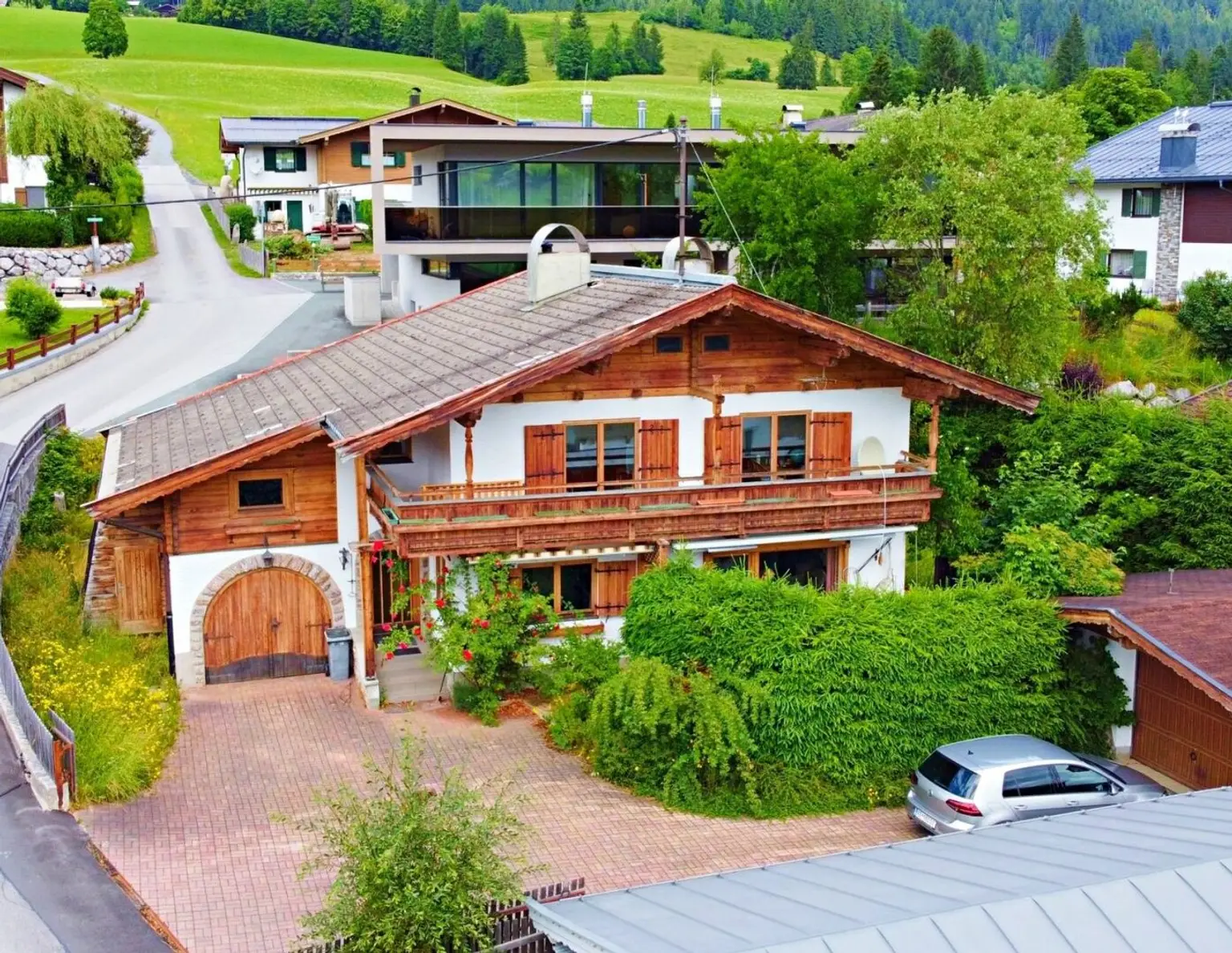 Gestalten Sie Ihr Zuhause! Einfamilienhaus mit viel Potenzial in traumhafter Panoramalage