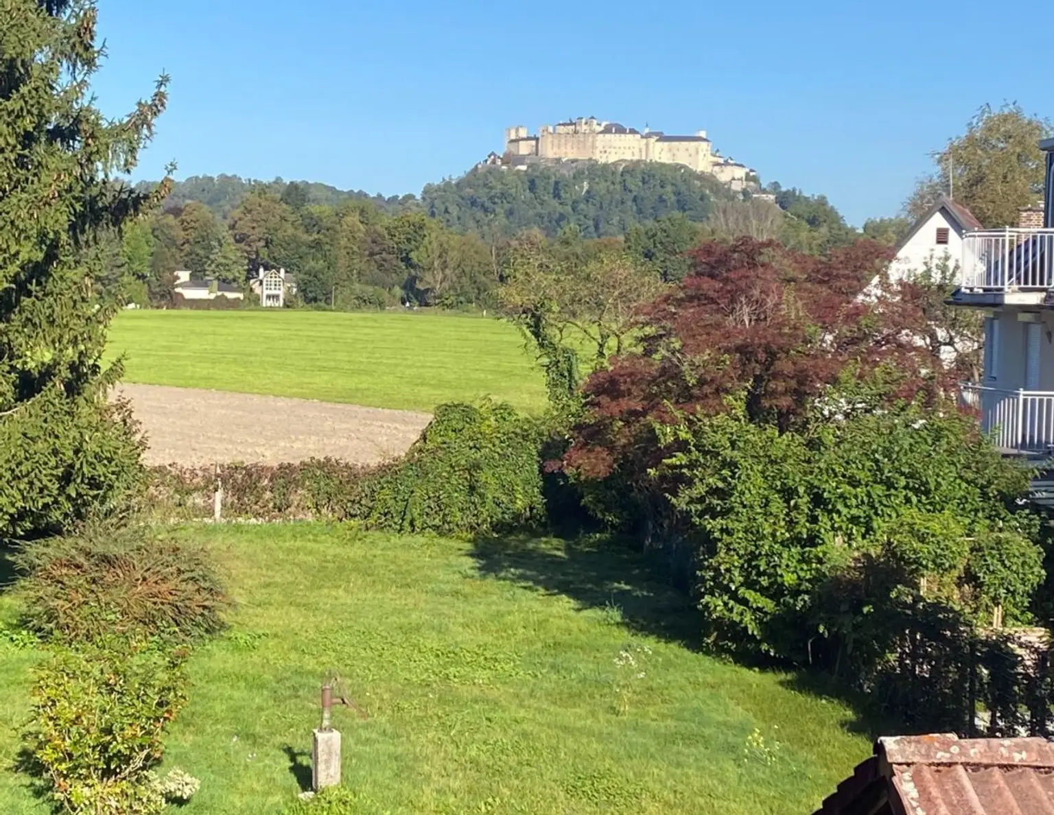 Ein Stück Paradies mit traumhaftem Ausblick!