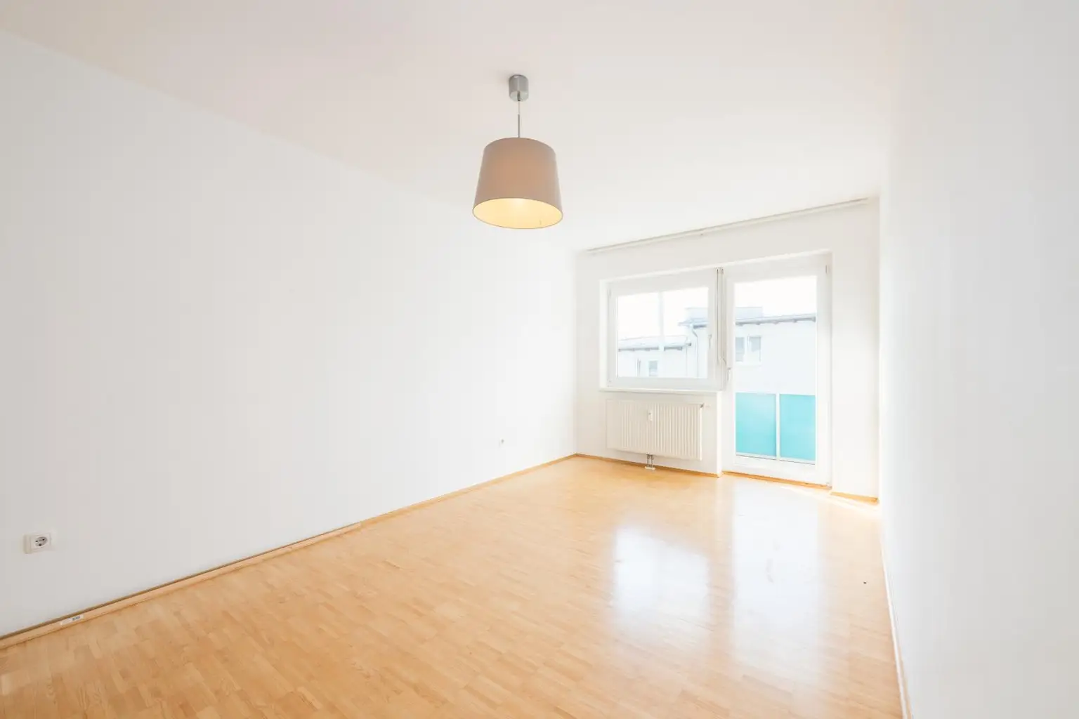 Geräumige 3-Zimmer-Wohnung mit großem Balkon in Graz/Gösting