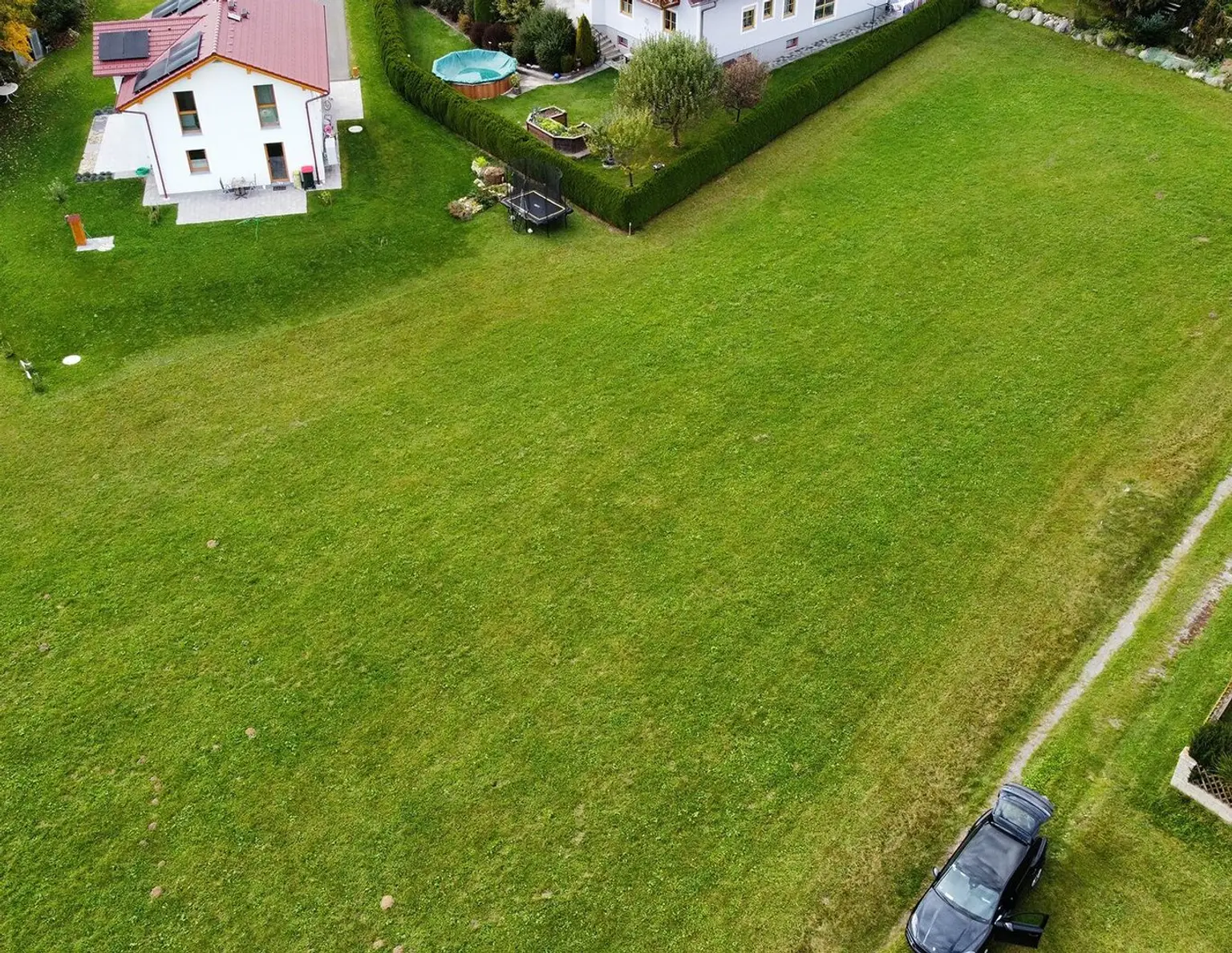 Sonniges Baugrundstück mit privater Zufahrt in +++ Seckau +++