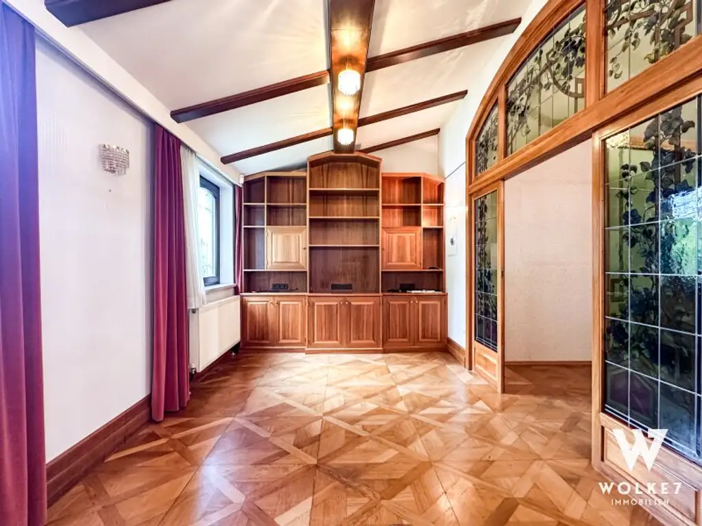Sanierungsjuwel vor den Toren Wiens: Gießhübl | Absolute Ruhe | Großzügiger Garten | Pool | Sauna