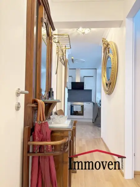 Wunderschöne, möblierte 2-Zimmerwohnung mit Balkon!