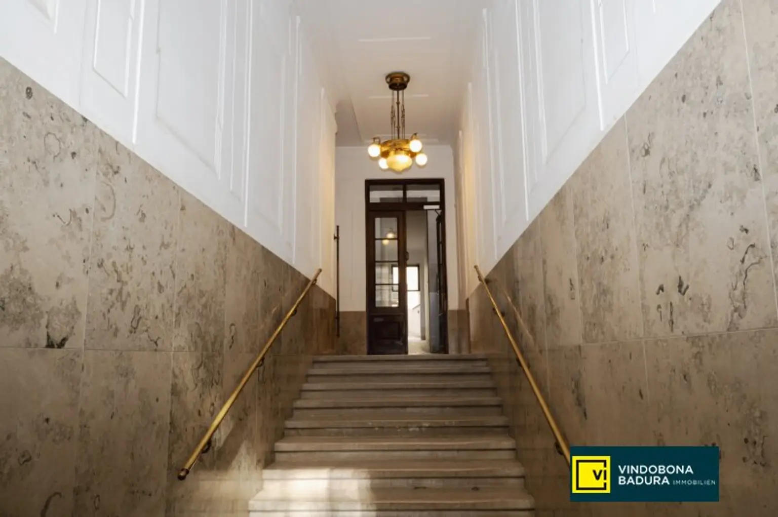Stilvoller Altbau in der Neustiftgasse | 3-Zimmer-Wohnung mit optimaler Raumaufteilung