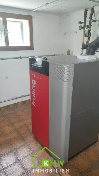E I N Z E L L A G E !!! Wohnhaus mit traumhaften Garten
