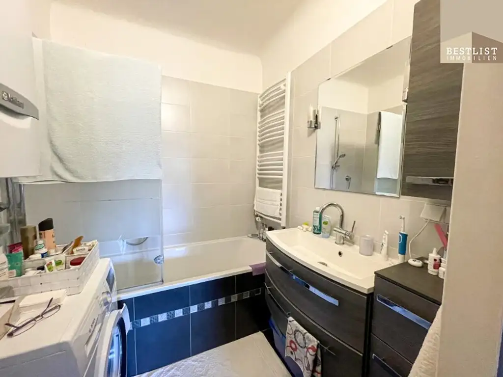 2-Zimmer Wohnung inkl. Loggia & Parkplatz!