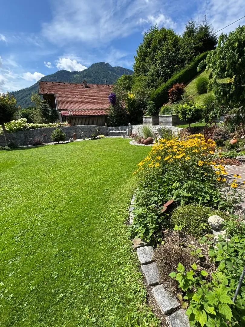 Haus mit HERZ, toller Garten, große Terrasse, herrlicher Ausblick!