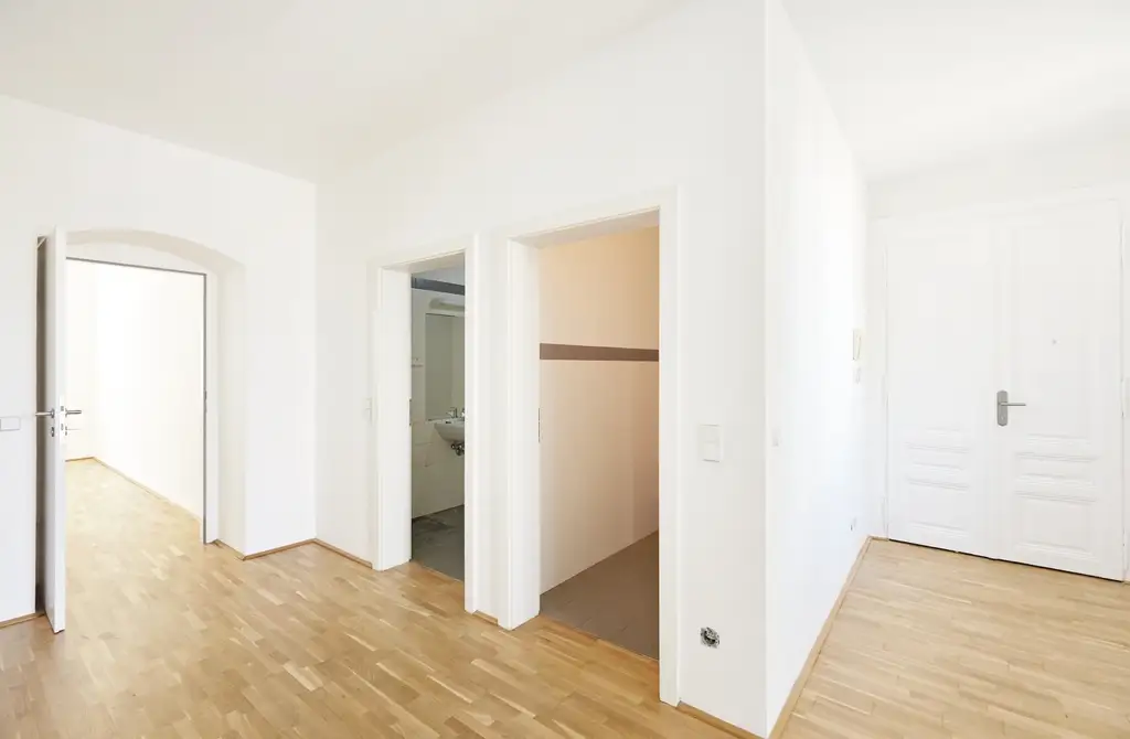 Einziehen & genießen - 2-Zimmer-Wohnung inkl. Loggia in den Innenhof!