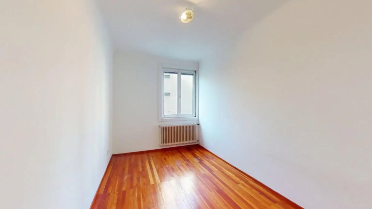 Gellertplatz - Sanierungsbedürftig - U-Bahn Nähe - Balkon optional