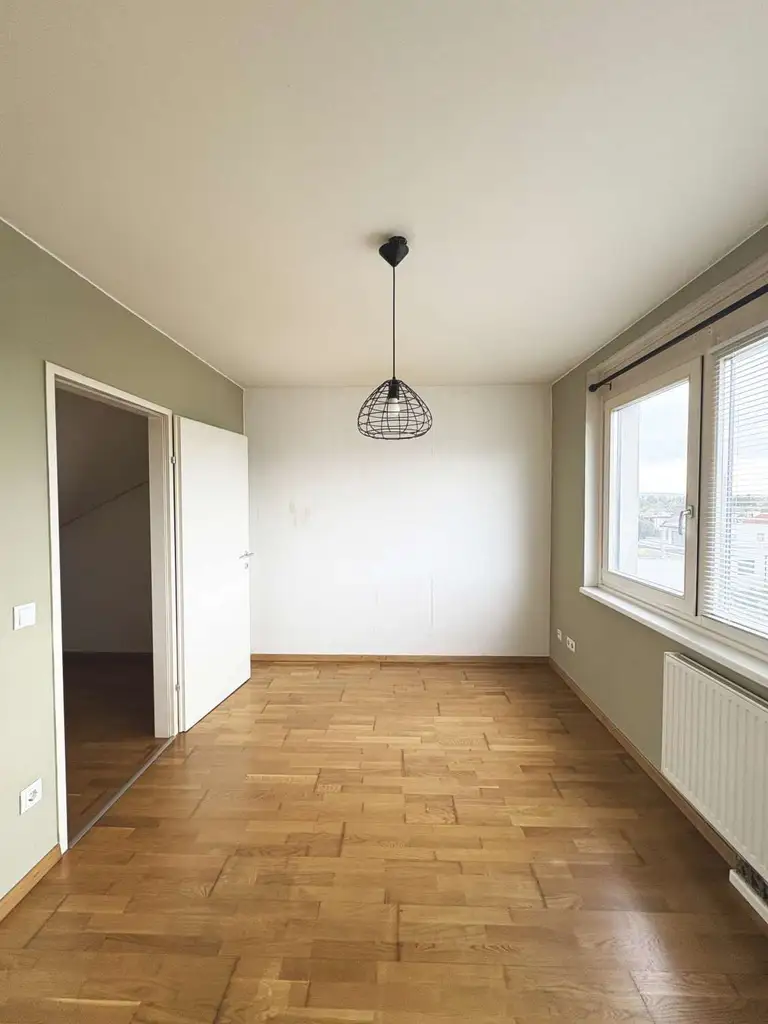 Helle Loggiawohnung mit 3 Zimmern, nähe U2-Station Aspernstraße!
- Achtung Finanzierungsbeitrag!