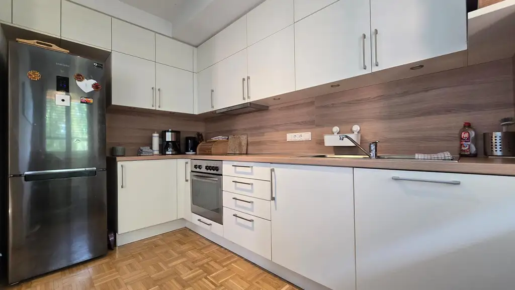 3-Zimmer-Wohnung im 2ten Stock mit sonniger Loggia & Tiefgarage in Toplage von Kaindorf an der Sulm