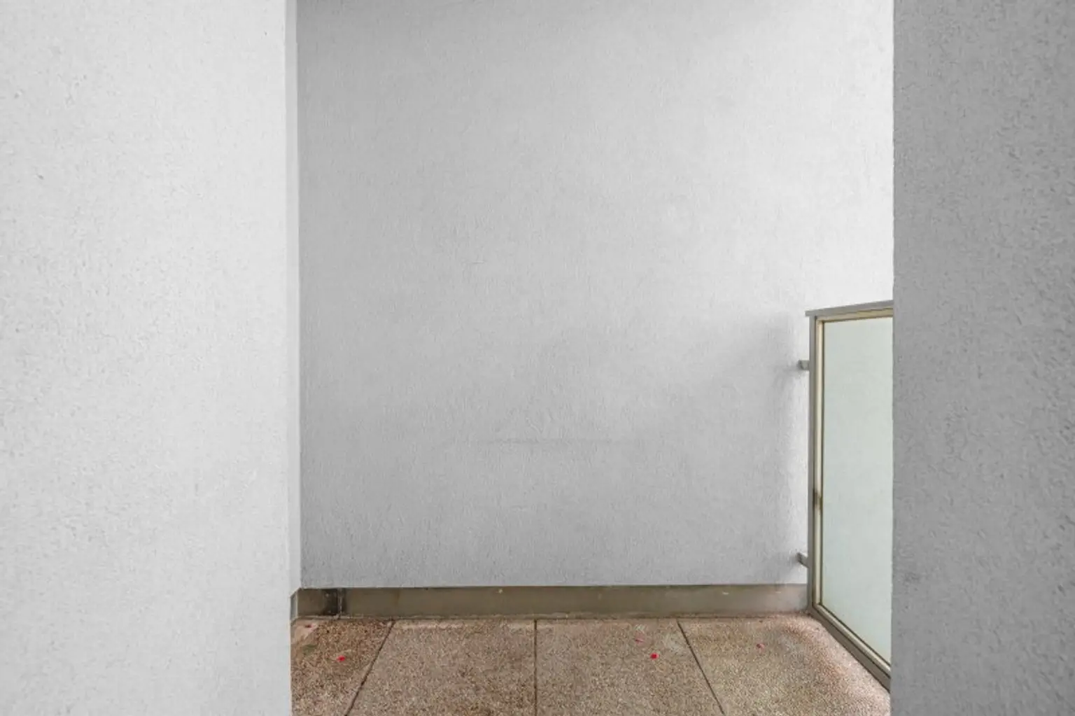 Helle 2-Zimmerwohnung in 1110 Wien, mit kleiner Loggia und perfekter Öffi Anbindung!