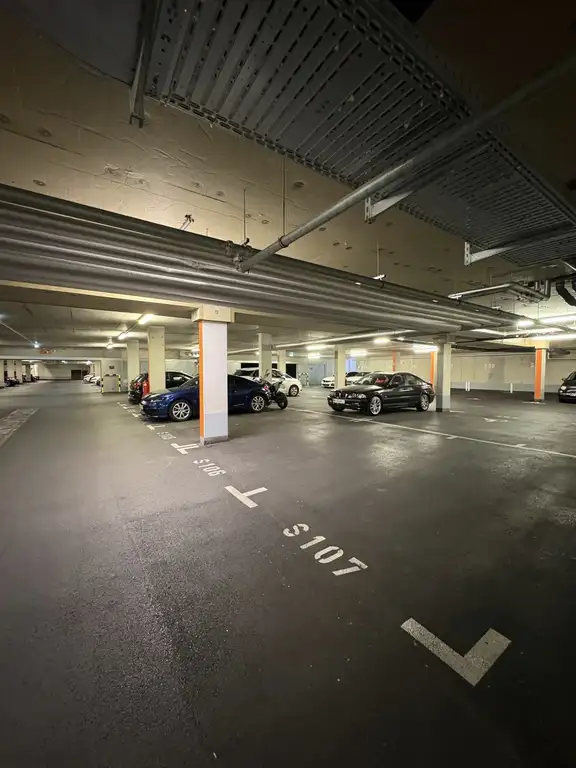 Garage V