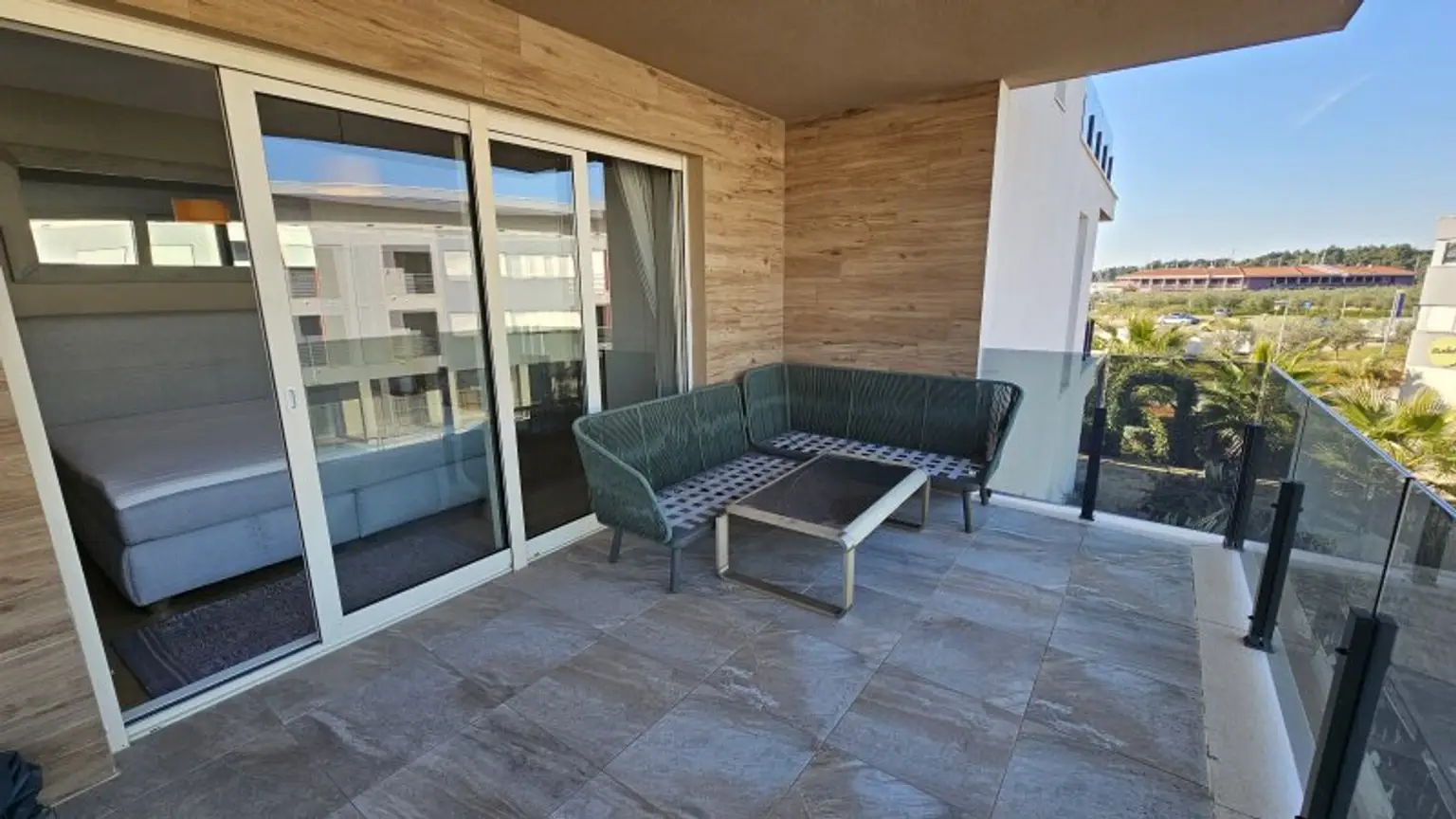 Luxuriöse Wohnung mit Garage & Meerblick an der istrischen Adria in Novigrad