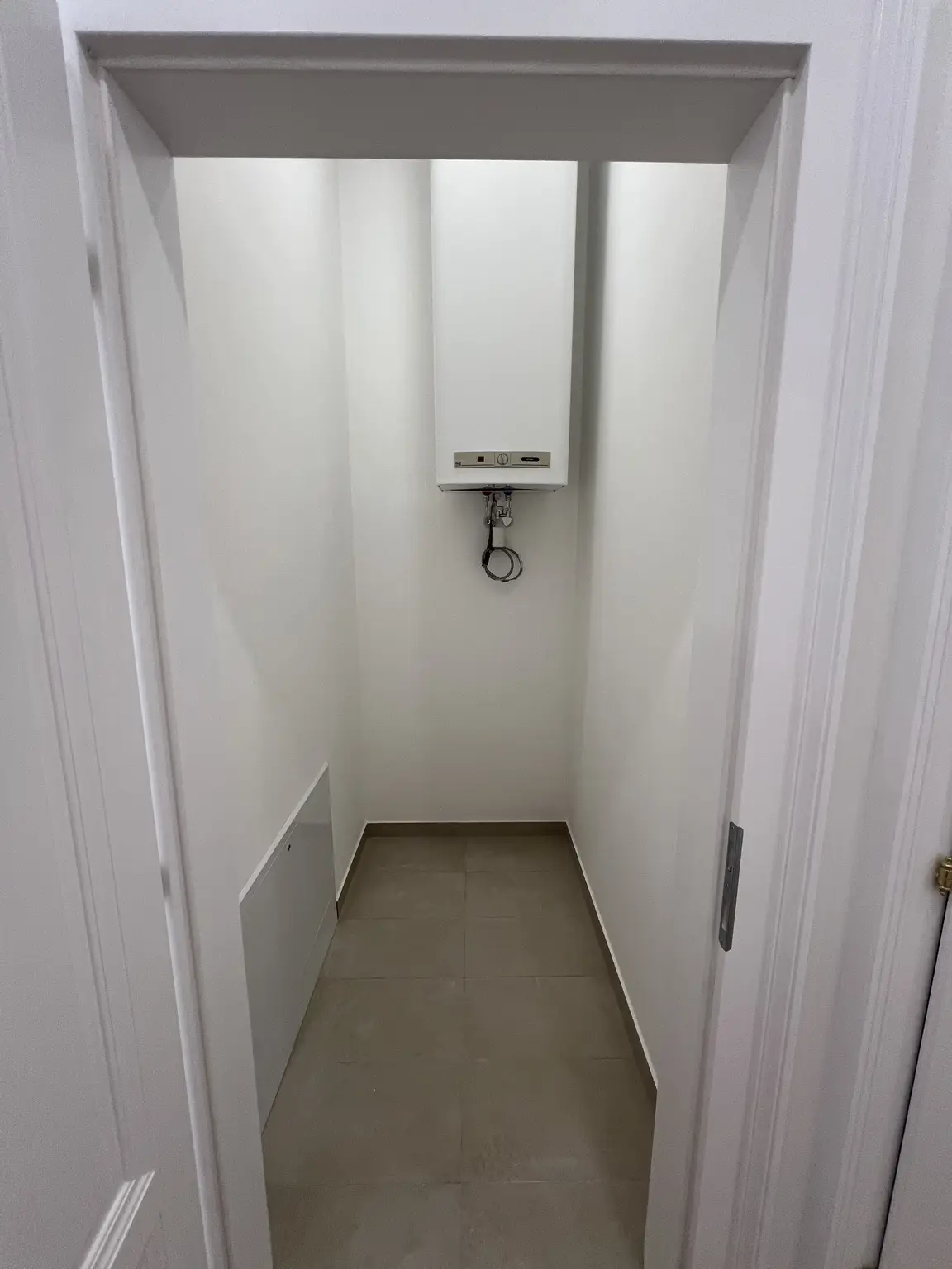 UNBEFRISTET und ERSTBEZUG: Prachtvolle, klimatisierte 4-Zimmer-Wohnung in fantastischer Lage