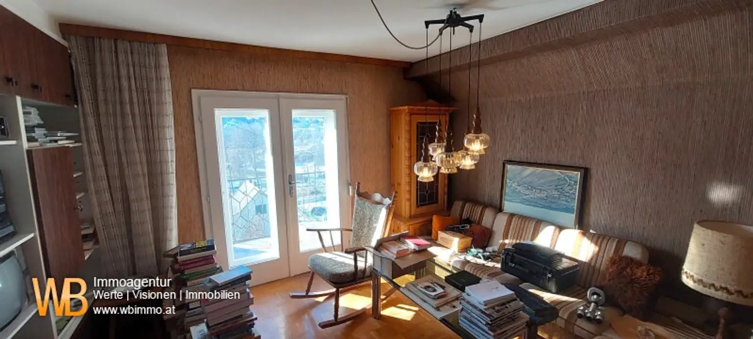 Fernblick 3 Geschoße, über 200m² WNFL + 100m² Lager + 4300m² Eigengrund