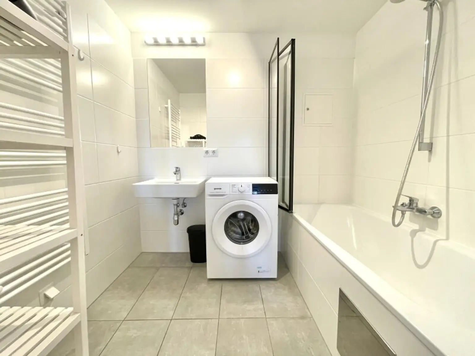***Vollmöblierte 2-Zimmer-Mietwohnung mit Balkon in 1220 Wien – Nähe Alte Donau & U1 Kagran***