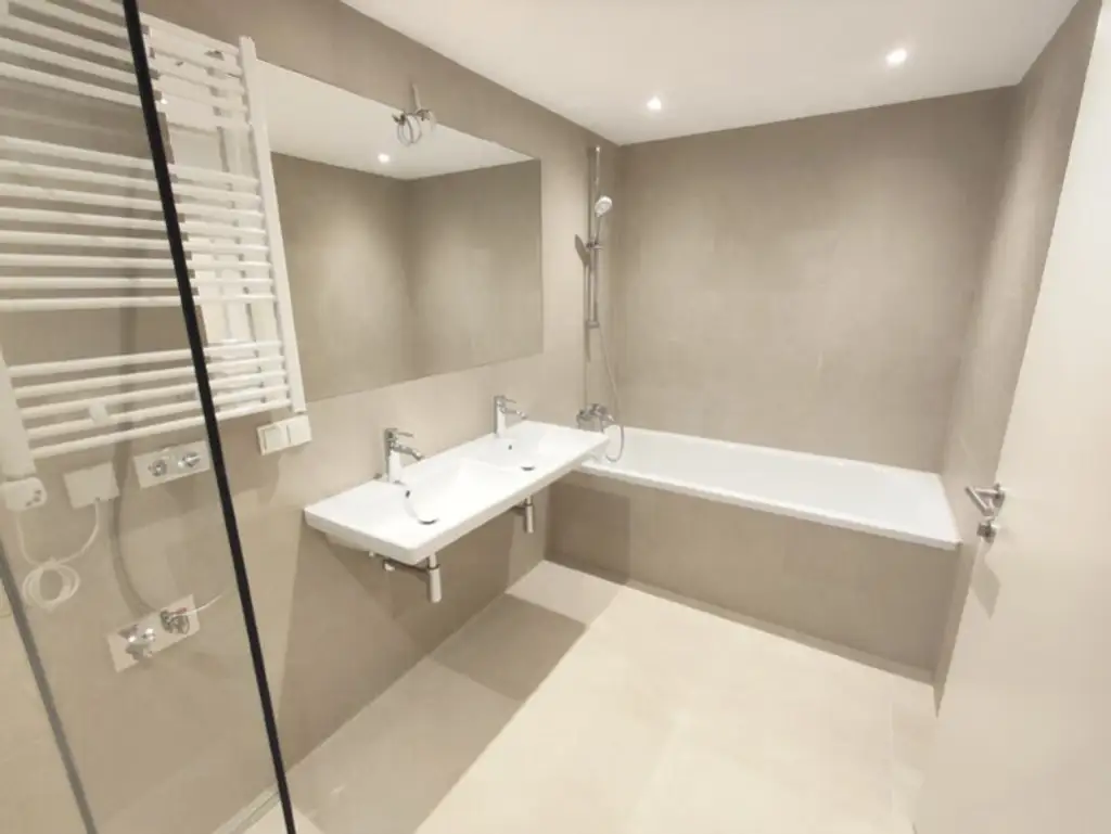 Neubau 3-Zimmer-Erstbezug mit Loggia im 5. Liftstock - Top68