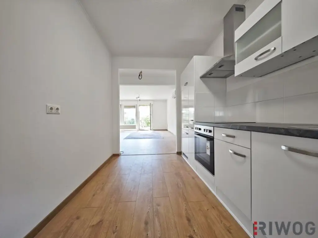 Sonniger Bungalow mit südseitigem Garten inkl. Fernsicht & Pool | neue Einbauküche | Klima | voll unterkellert