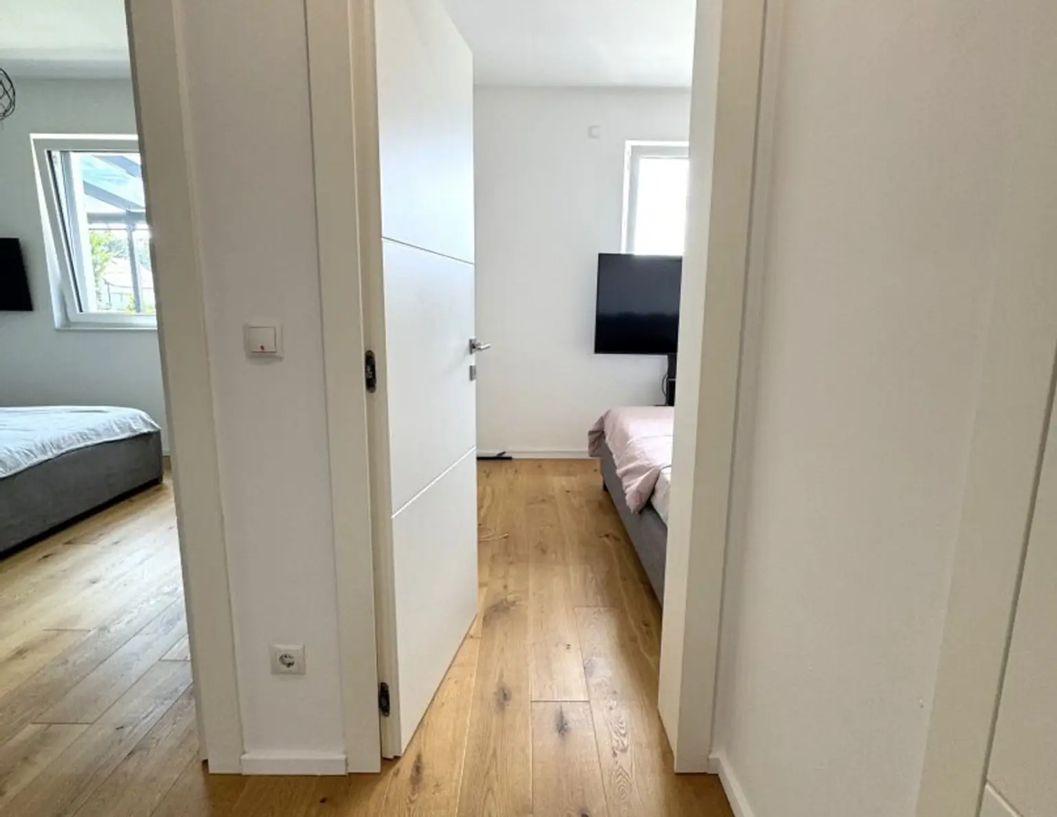 Exklusive 3,5-Zimmer-Gartenwohnung mit direktem Naturteich-Zugang und Süd-West-Loggia in Unterpremstätten bei Graz