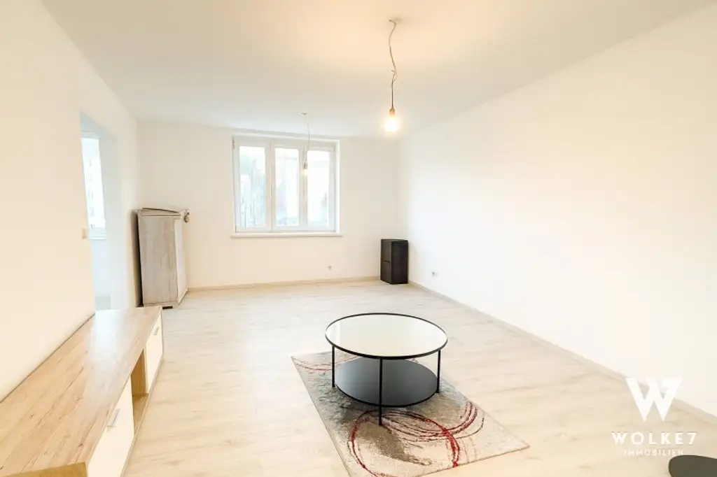 Charmante Wohnung mit Blick auf die Kirche – generalsanierte Anlage in Toplage von Simmering