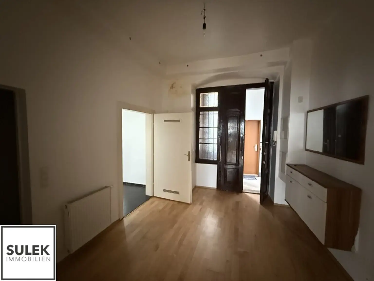 Geräumige 2-Zimmer-Wohnung mit Potenzial auf der Mariahilfer Straße 187 (sanierungsbedürftig)  **VIDEOTOUR**