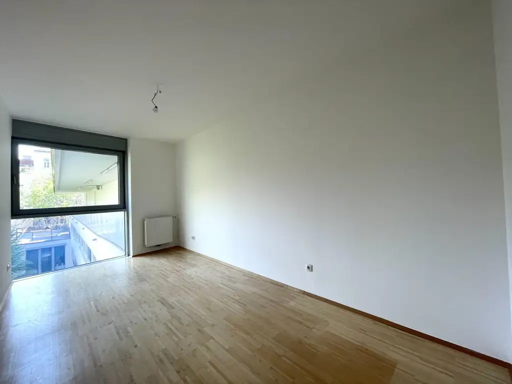 Ruhige Neubauwohnung im Architektenhaus + Blick ins Grüne // Ab Dezember!!